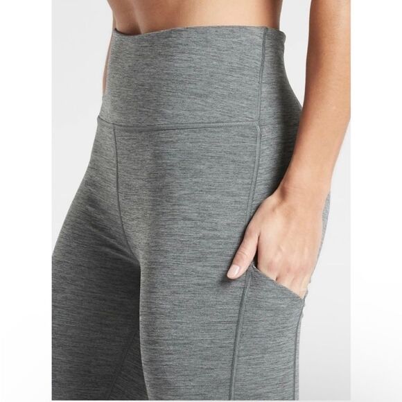 Athleta Grey Ultimate Stash Pocket 7/8 Tight Leggings Size Small Athletic - Picture 12 of 16